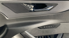 Jaguar XE 2.0 D200 R-Dynamic SE 4dr Auto Diesel Saloon